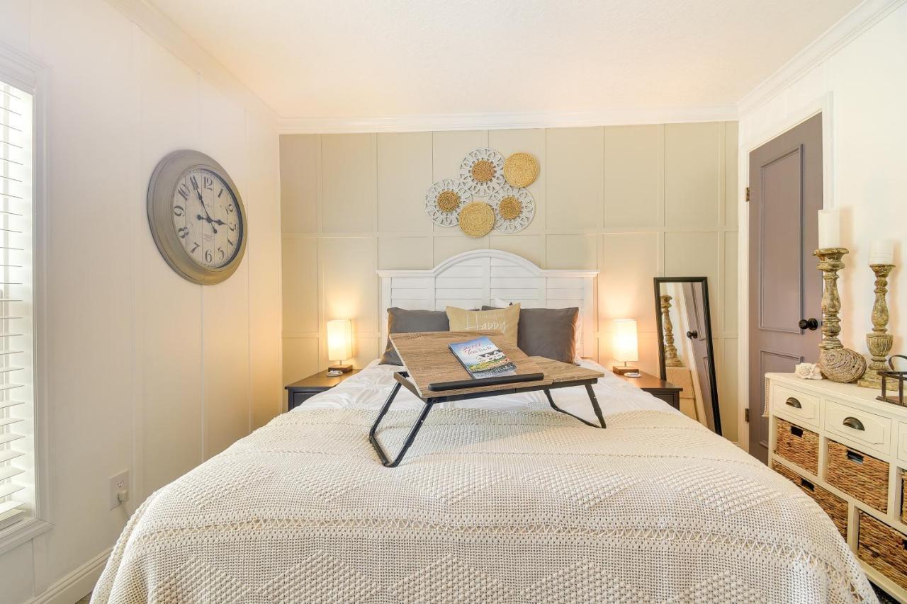 Adorable Studio About 1 Mi To Cherry Grove Beach! Apartment