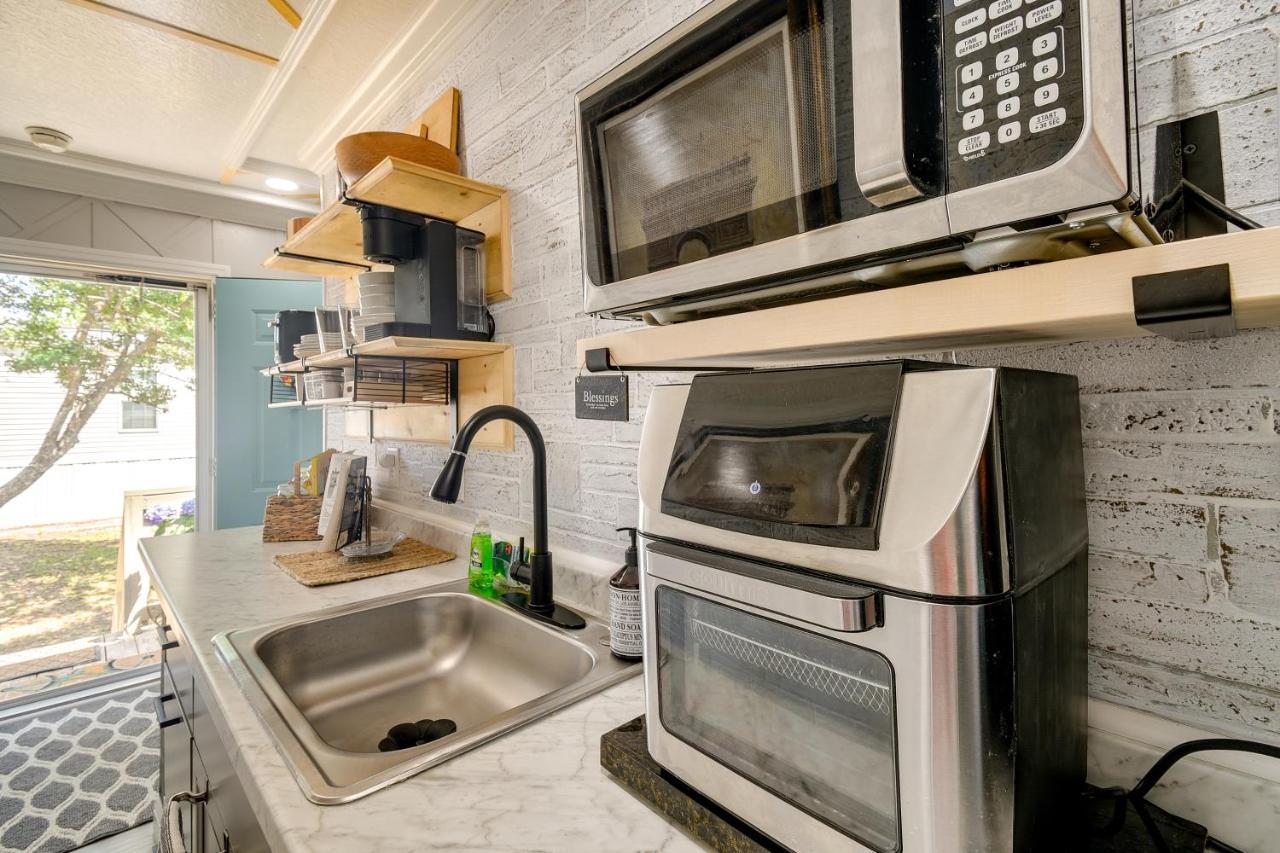 Apartment Adorable Studio About 1 Mi To Cherry Grove Beach! *