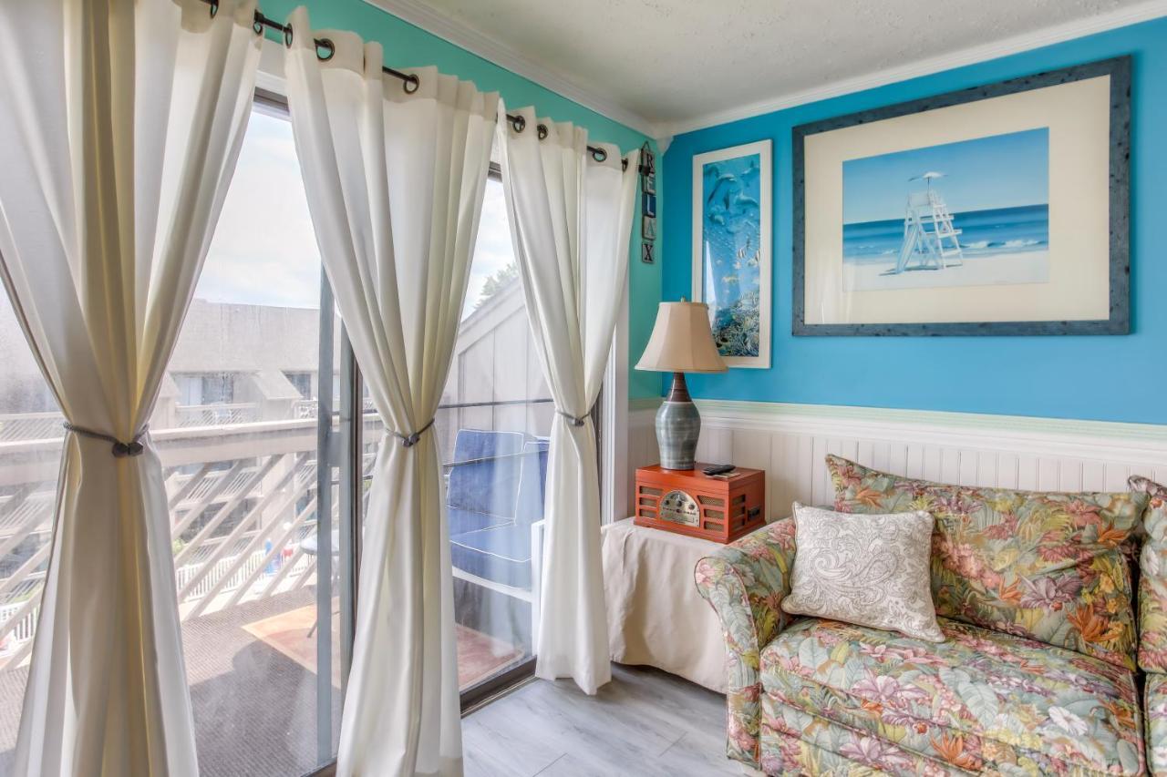 Apartment Myrtle Private Balcony With Pool View!