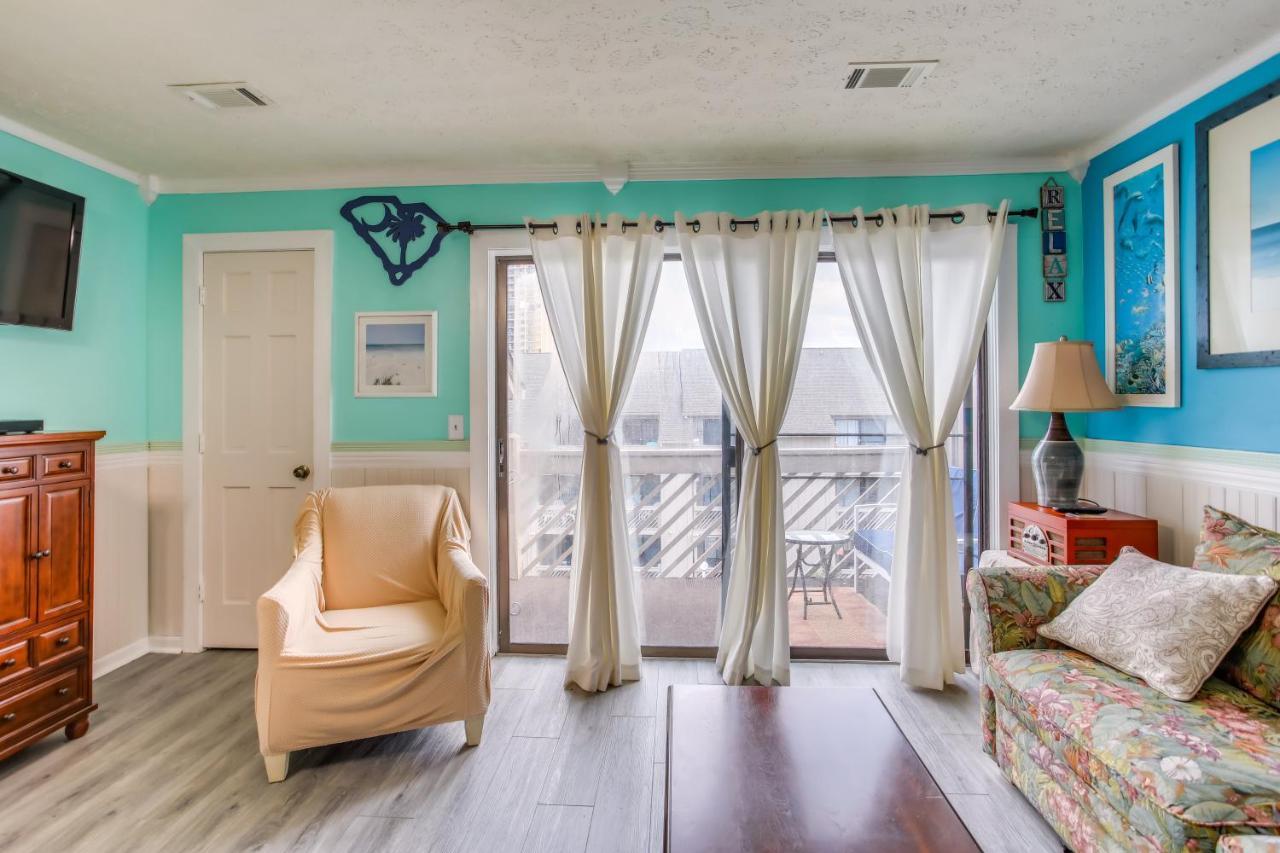 Apartment Myrtle Private Balcony With Pool View!