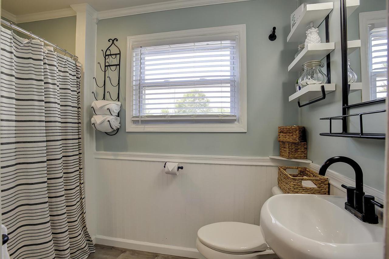 Pura Vida - A -murrells Inlet * Myrtle Beach