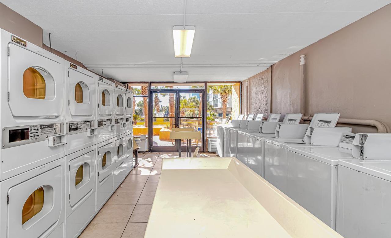 Holiday home Oceanfront 1 Bedroom With Beautiful Decor And Accents Caravelle 1039 Sleeps 6 Guests