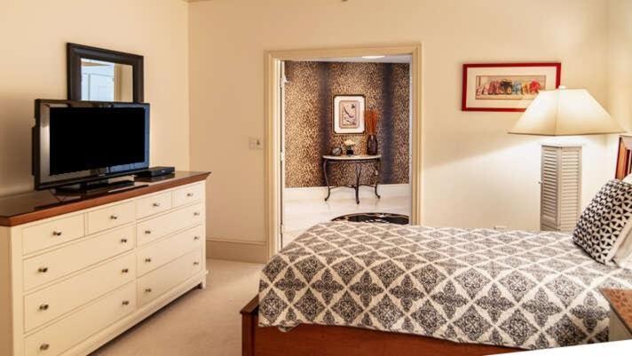 Margate #1705 - Mike & Lyn's Holiday home *