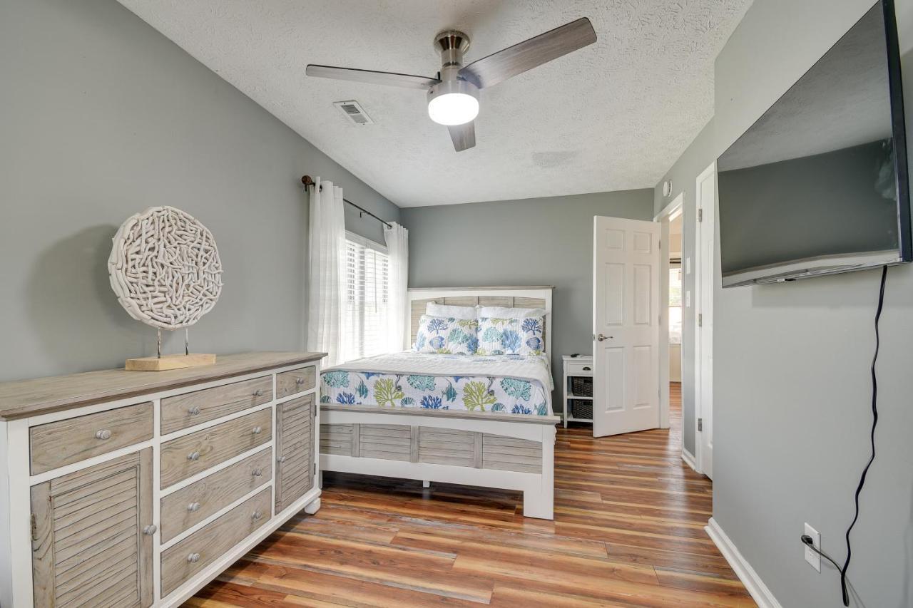 Coastal-chic Near Myrtle Beach, Walk To Ocean Holiday home Myrtle Beach