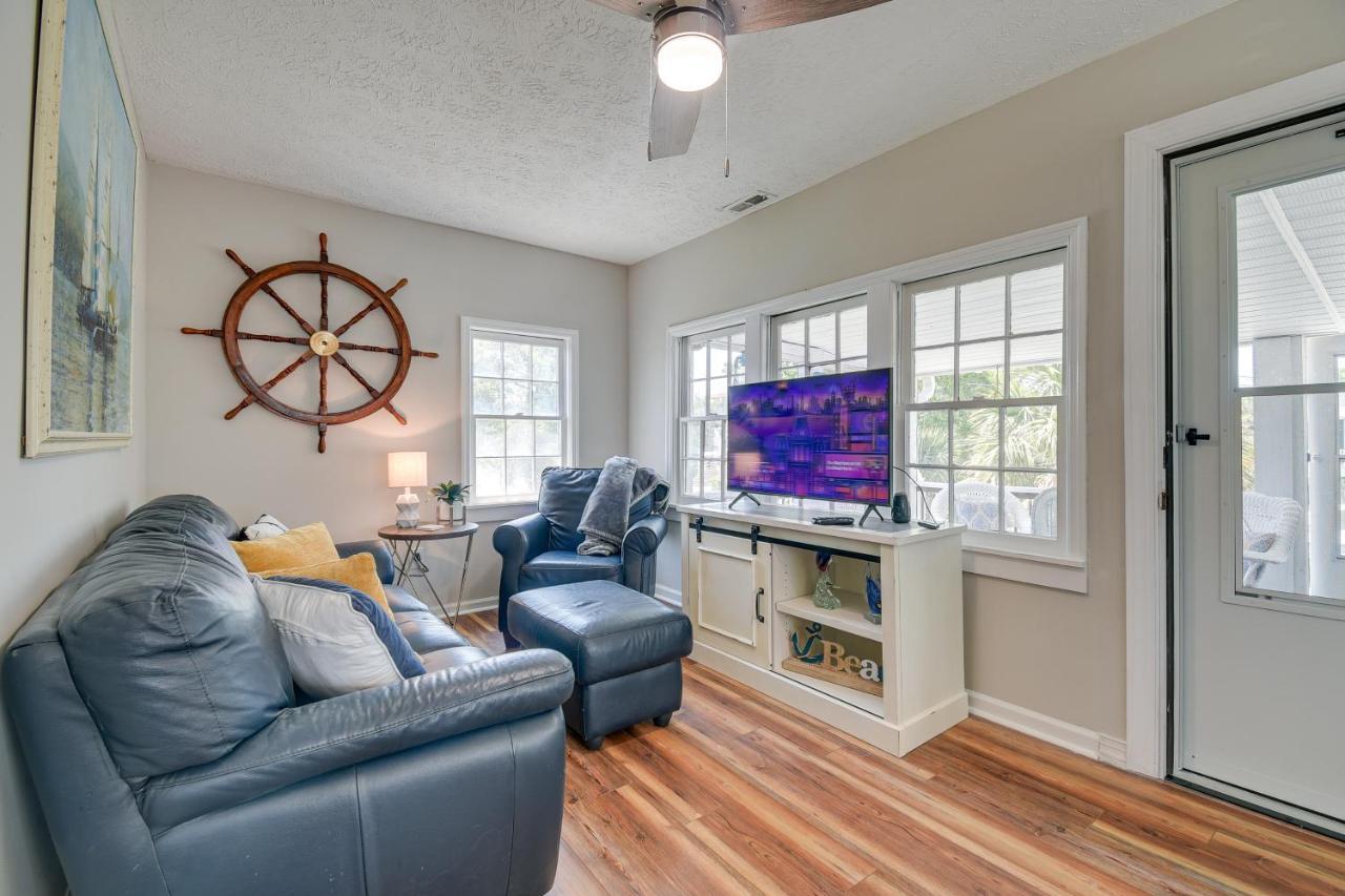 Holiday home Coastal-chic Near Myrtle Beach, Walk To Ocean *