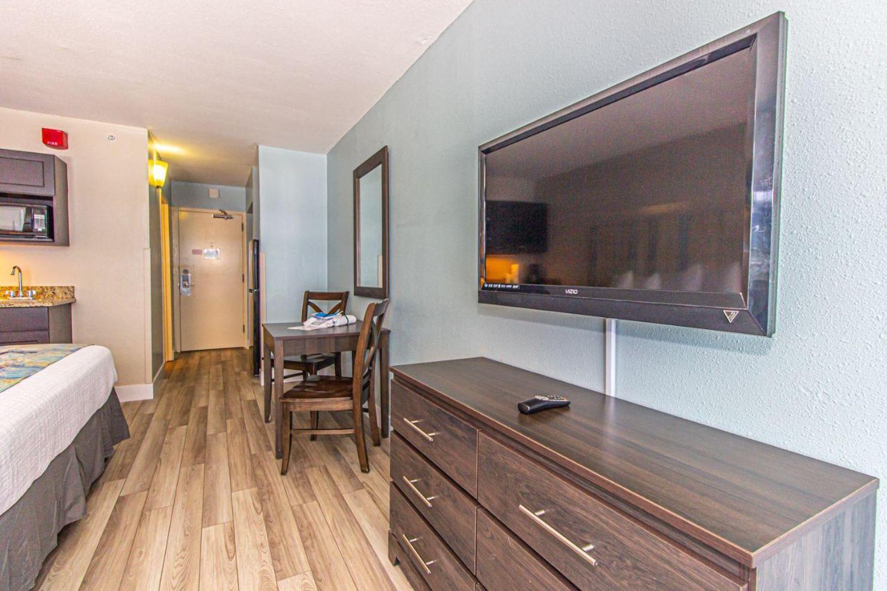 Landmark King Unit 710 Beautifully Updated Sleeps 4 Holiday home *