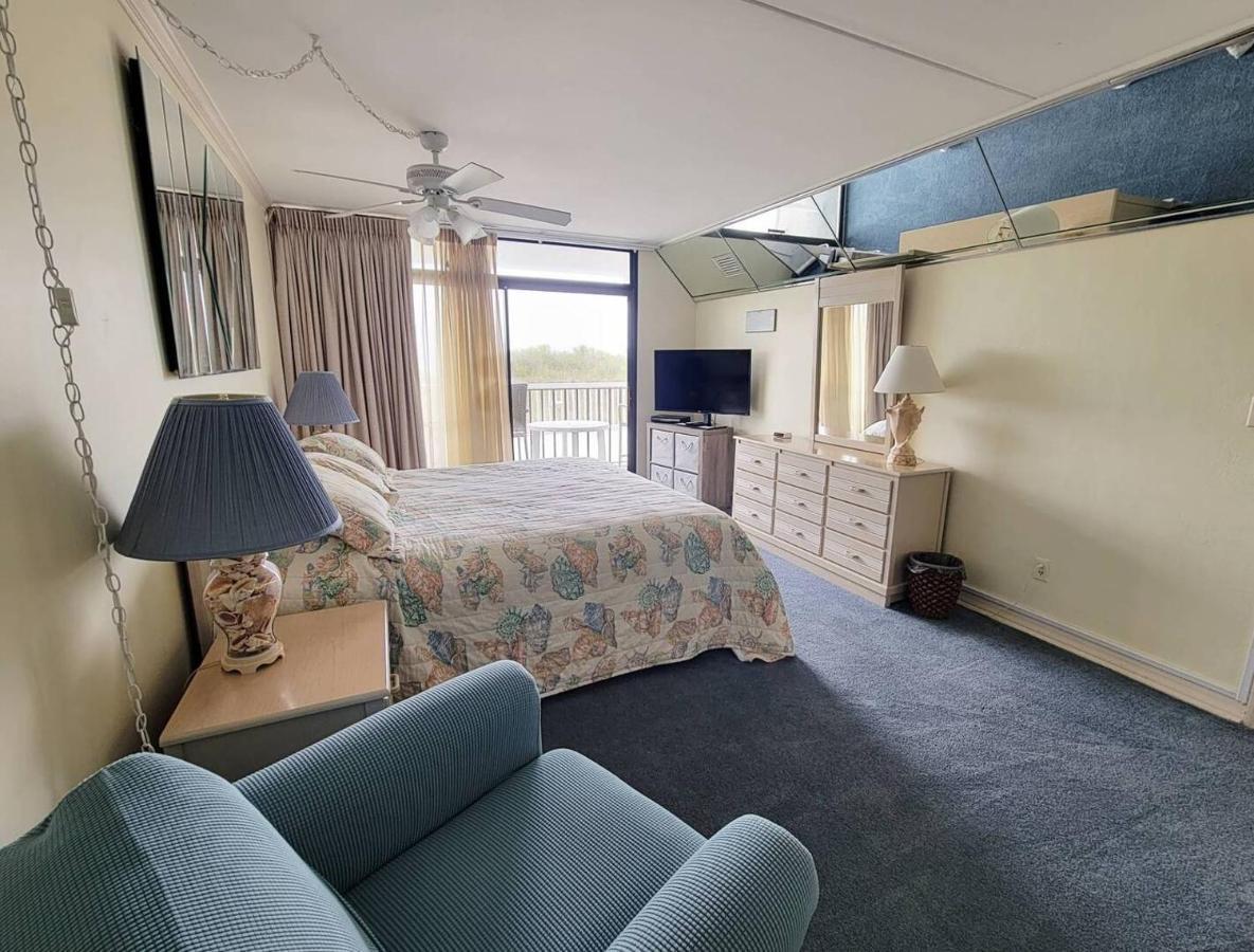Ocean Towers 101 Apartment *