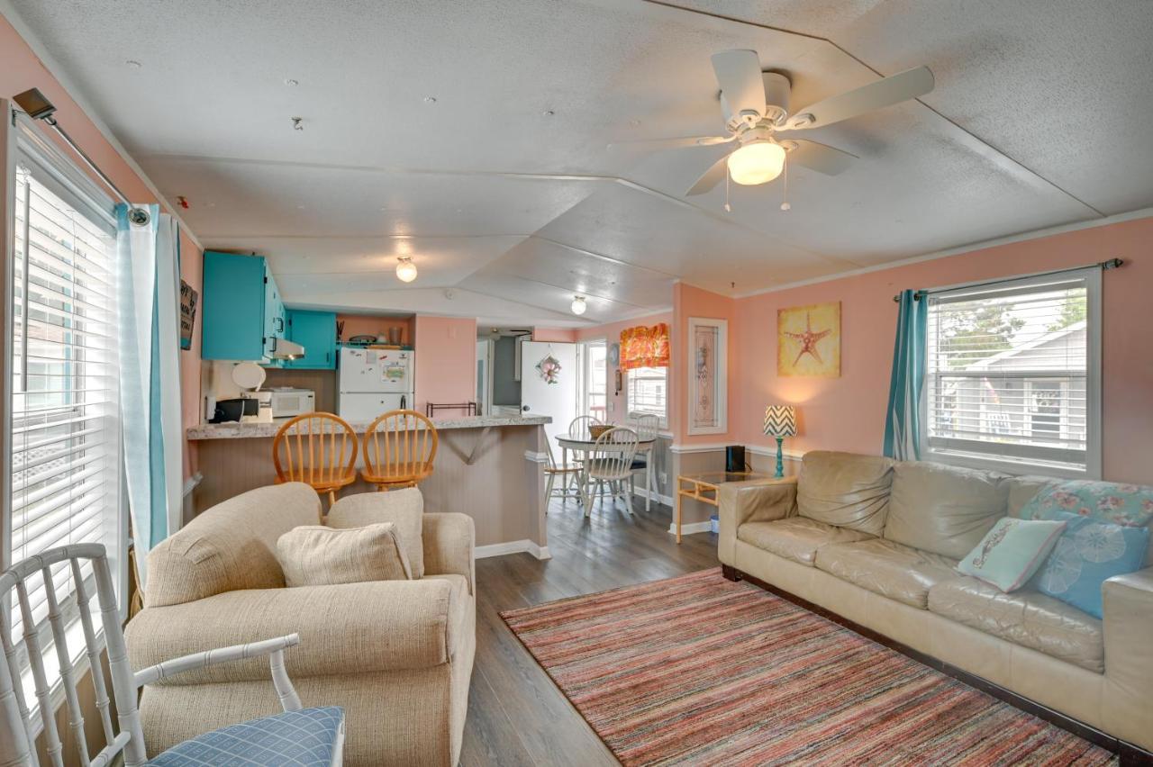 Myrtle House Private Deck And Community Pools Holiday home *