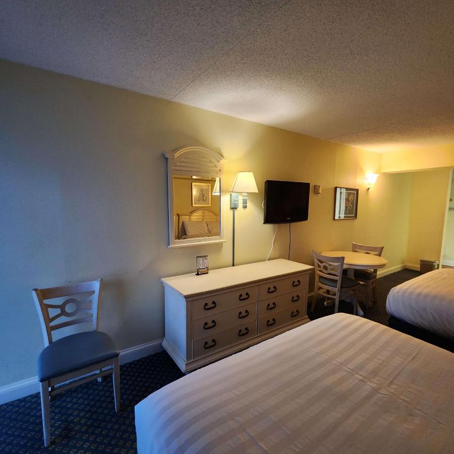 Oceanfront Efficiency T802 * Myrtle Beach