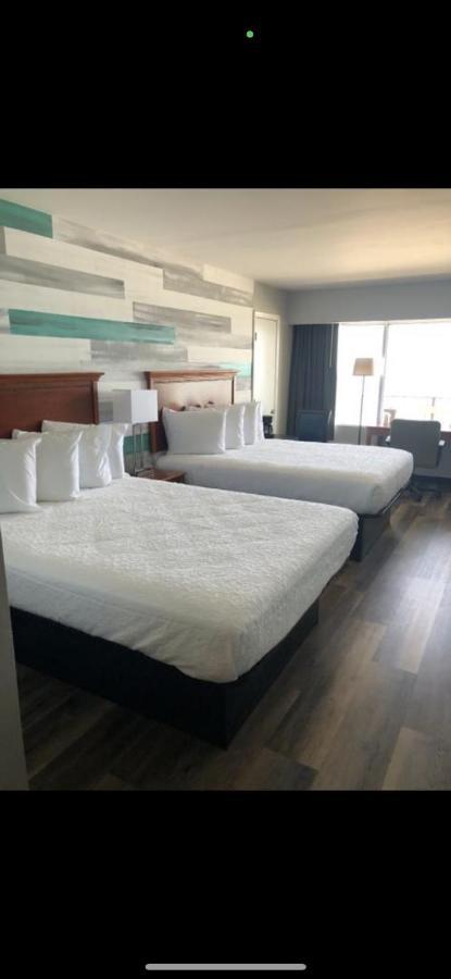 Gazebo Oceanfront 3*