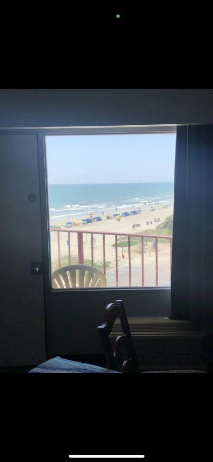 Hotel Gazebo Oceanfront 3*