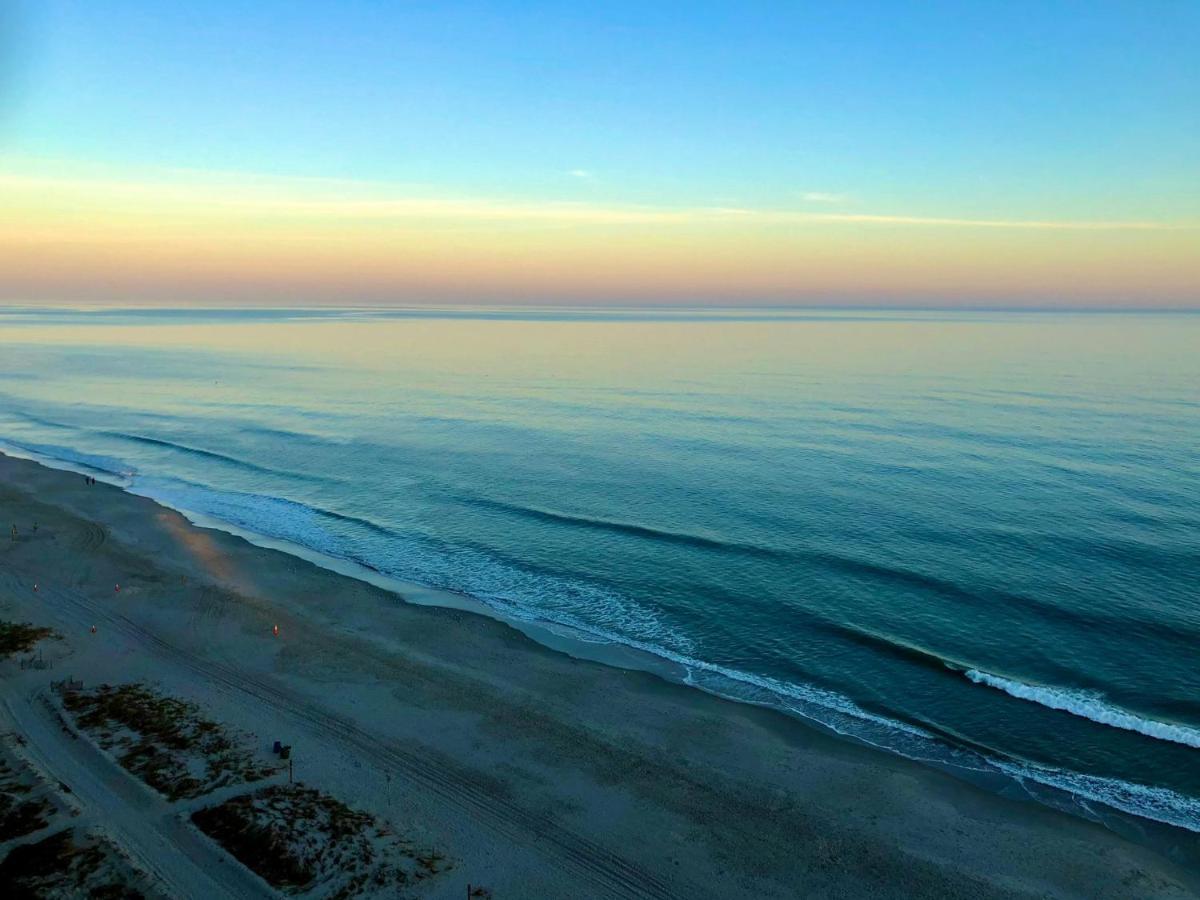 Apartment Carolinian Corner Gem Views! Myrtle Beach