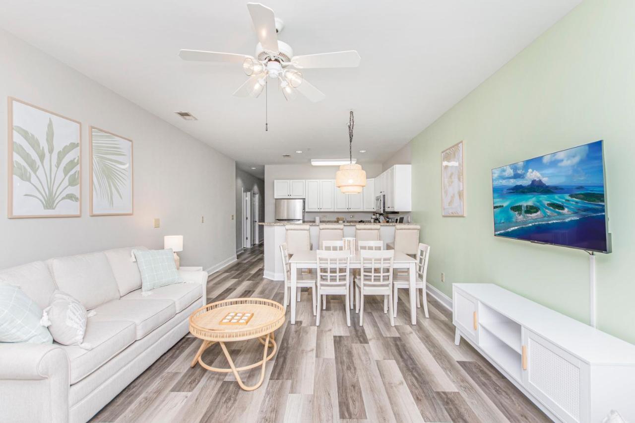 The Salty Fairway, Golf Course With Style Pool, 5 Miles From Beach, Fully Updated