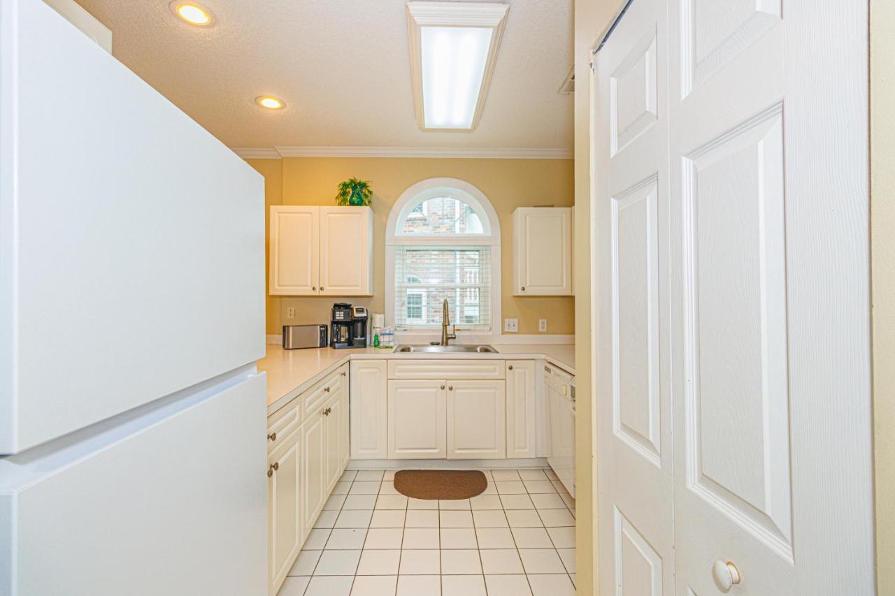 Ground Floor 2 Bed 2 Bath Riverwalk At Arrowhead Country Club Unit 104 Holiday home Myrtle Beach