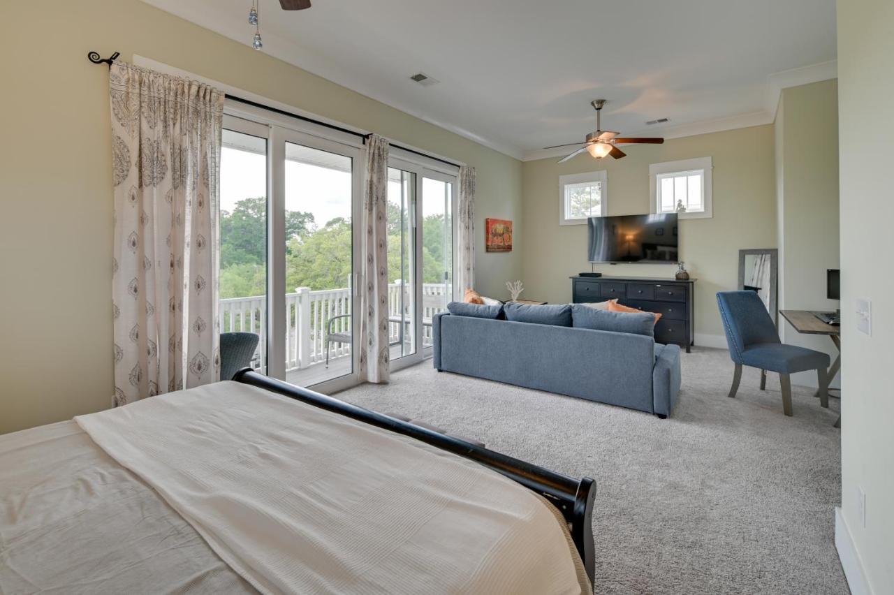 Breezy Myrtle Getaway, 1 Block To Beach! Myrtle Beach