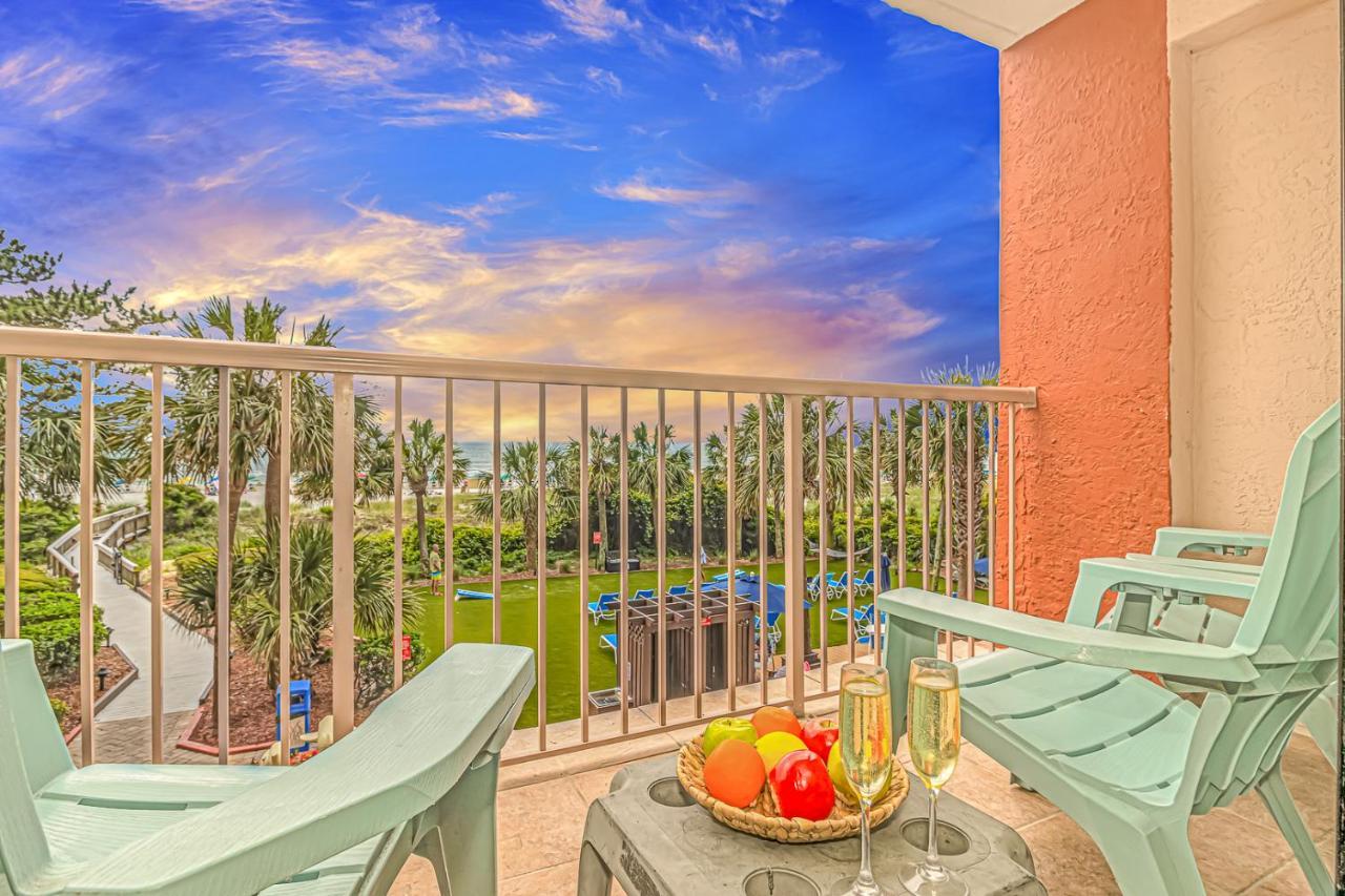 Colony Unit 208, Beautiful Oceanfront Condo, 1 Bedroom, 1 Bath Perfect For 6 Myrtle Beach