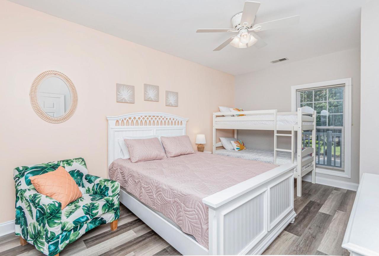 Aparthotel The Salty Fairway, Golf Course With Style Pool, 5 Miles From Beach, Fully Updated Myrtle Beach