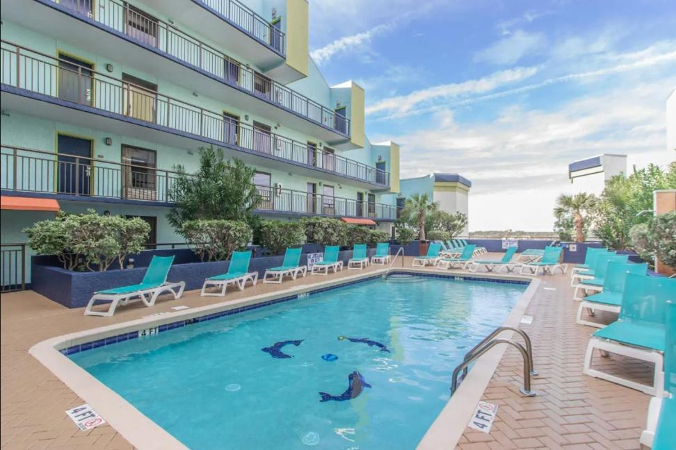 Aparthotel At Monterey Bay