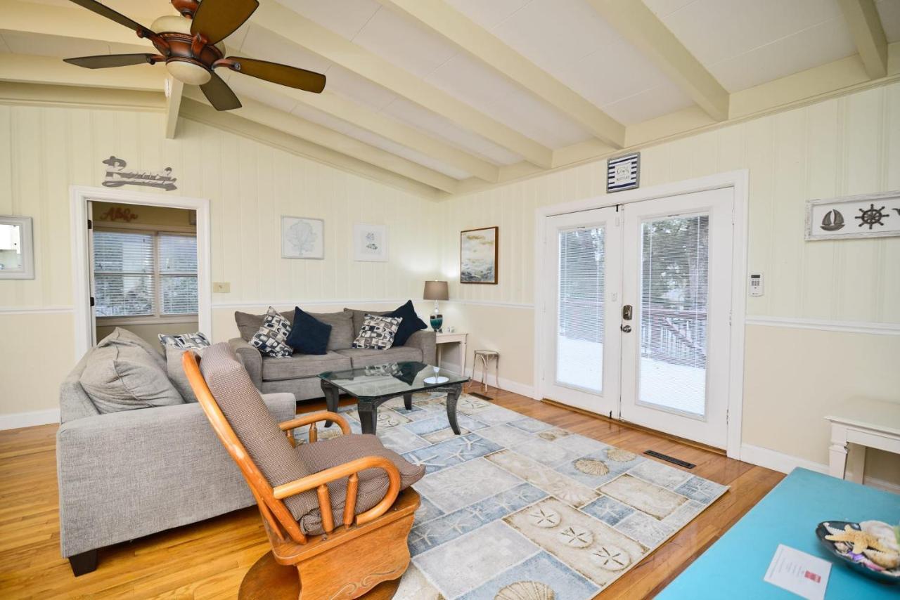 R&r House! Huge W Sun Deck In Famous Cherry Grove *