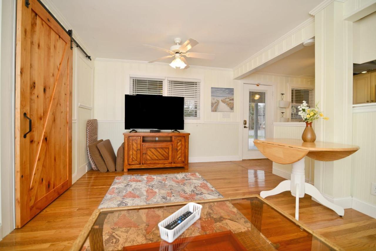 R&r House! Huge W Sun Deck In Famous Cherry Grove *