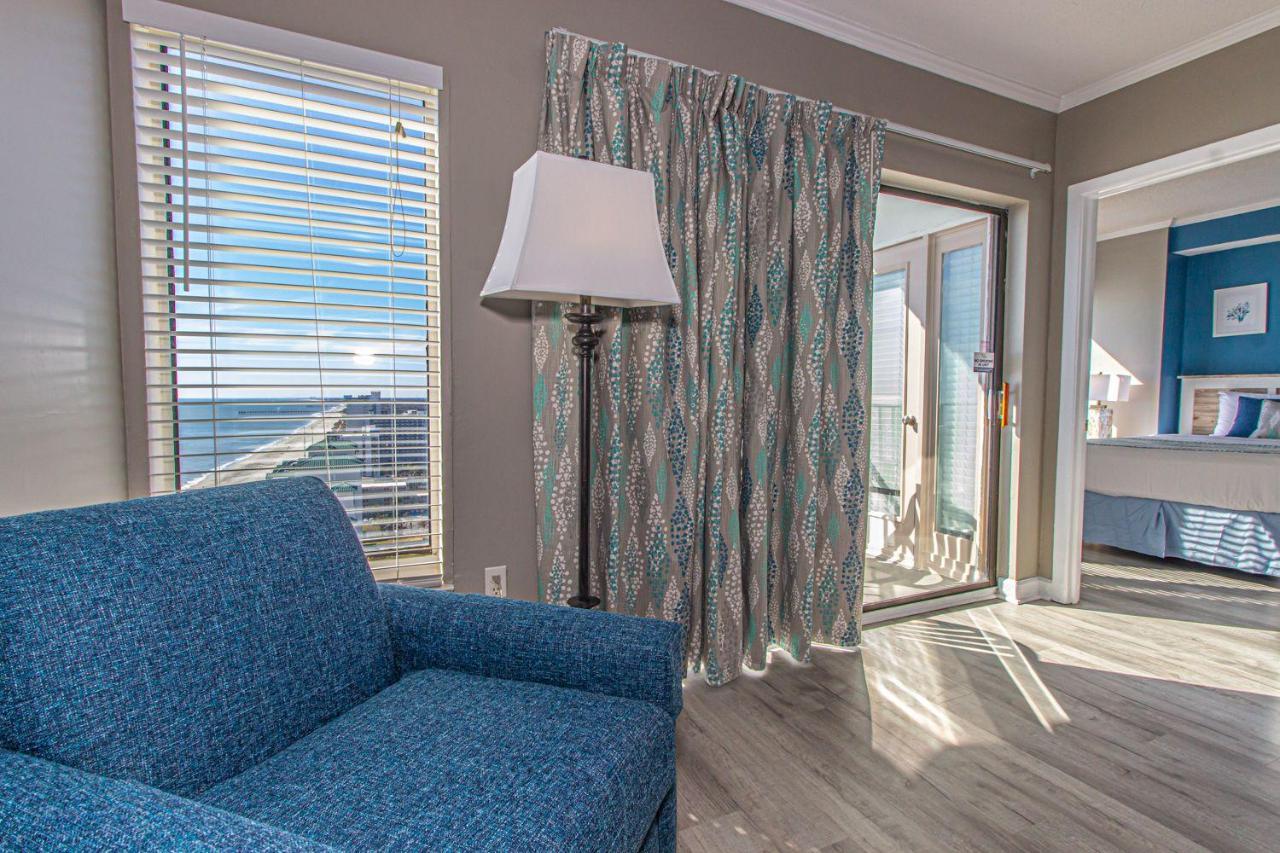 Immaculate 2 Bedroom With Stunning Views! Palace 2113