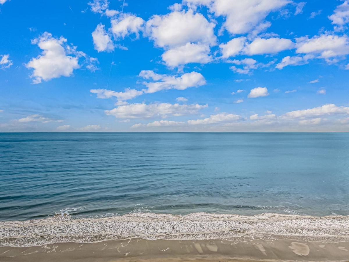Immaculate 2 Bedroom With Stunning Views! Palace 2113 *
