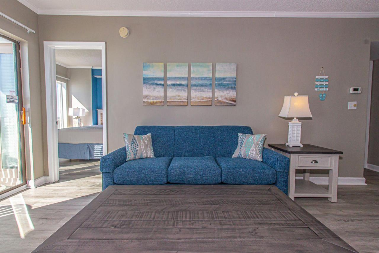 Immaculate 2 Bedroom With Stunning Views! Palace 2113