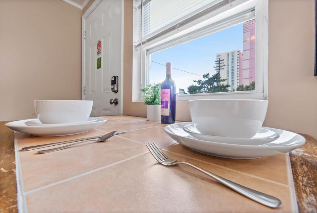 Apartment Beach Life 1br W Pool Parking Pets Allowed 7 *
