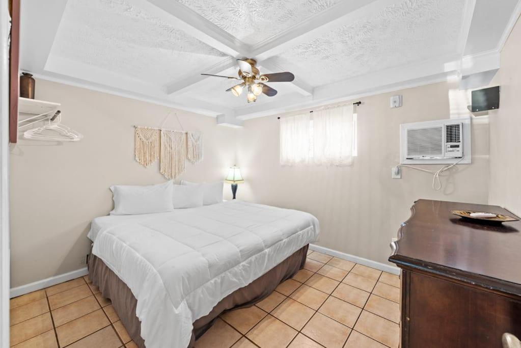 Beach Life 1br W Pool Parking Pets Allowed 7 Apartment Myrtle Beach