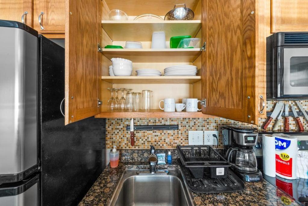 Beach Life 1br W Pool Parking Pets Allowed 7 * Myrtle Beach