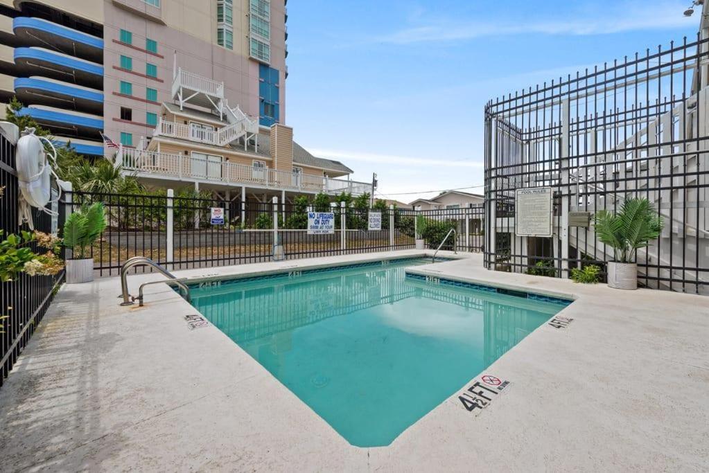 Perfect Location 1br Pool Parking Outside Area 8 Myrtle Beach