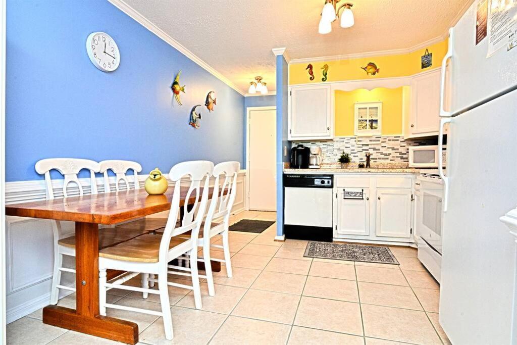 Holiday home Wow Oceanfront With Ocean View Balcony Pool Amazing Location Myrtle Beach