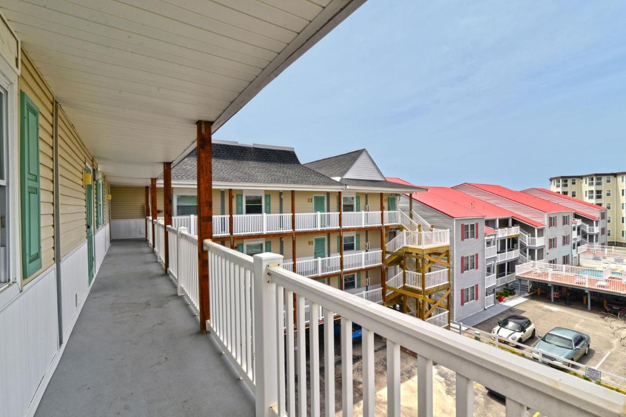 Wow Oceanfront With Ocean View Balcony Pool Amazing Location