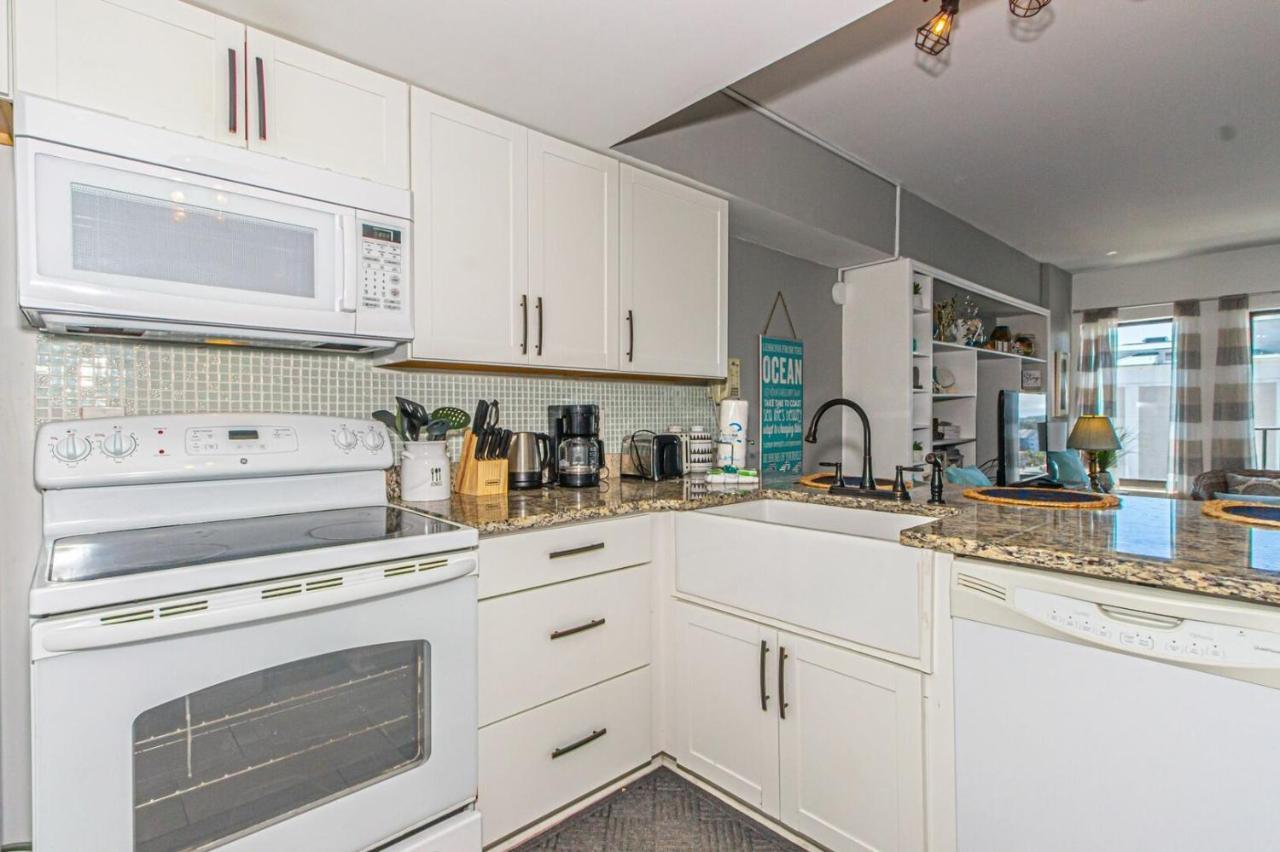 Holiday home Ocean View 2 Bedroom With Great Views Palace 913 Myrtle Beach