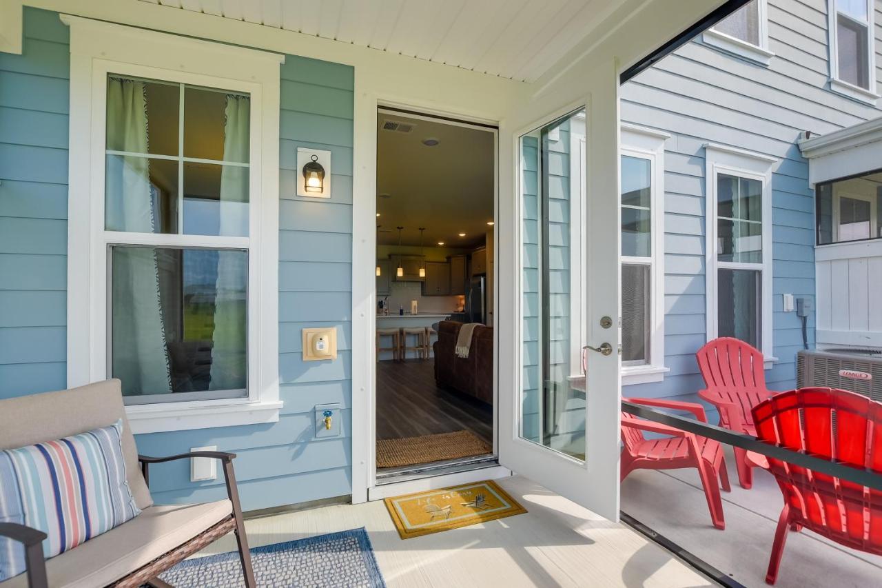 North Myrtle Townhome With Pool And Golf Access Holiday home