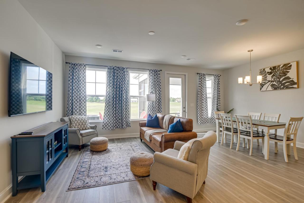 Holiday home North Myrtle Townhome With Pool And Golf Access