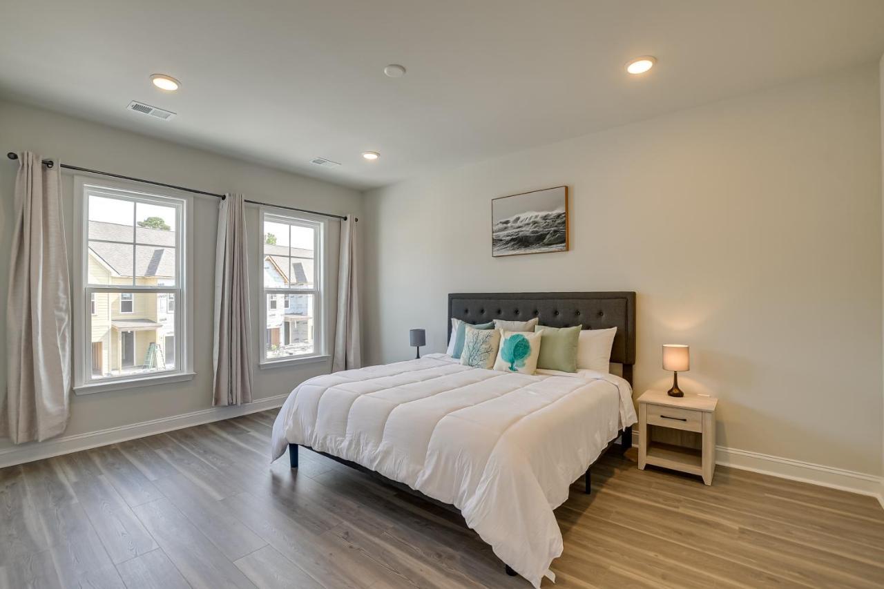 North Myrtle Townhome With Pool And Golf Access Holiday home
