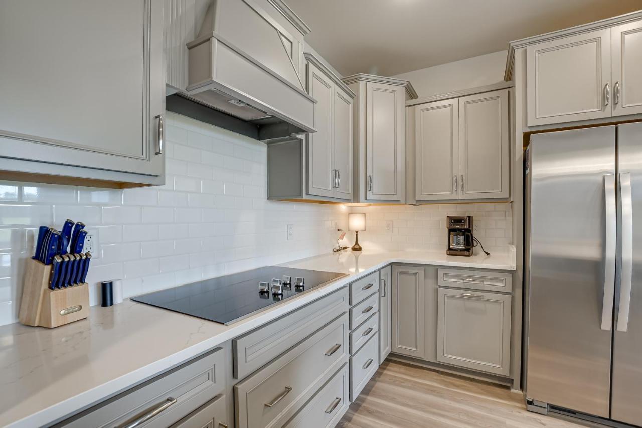 North Myrtle Townhome With Pool And Golf Access Holiday home