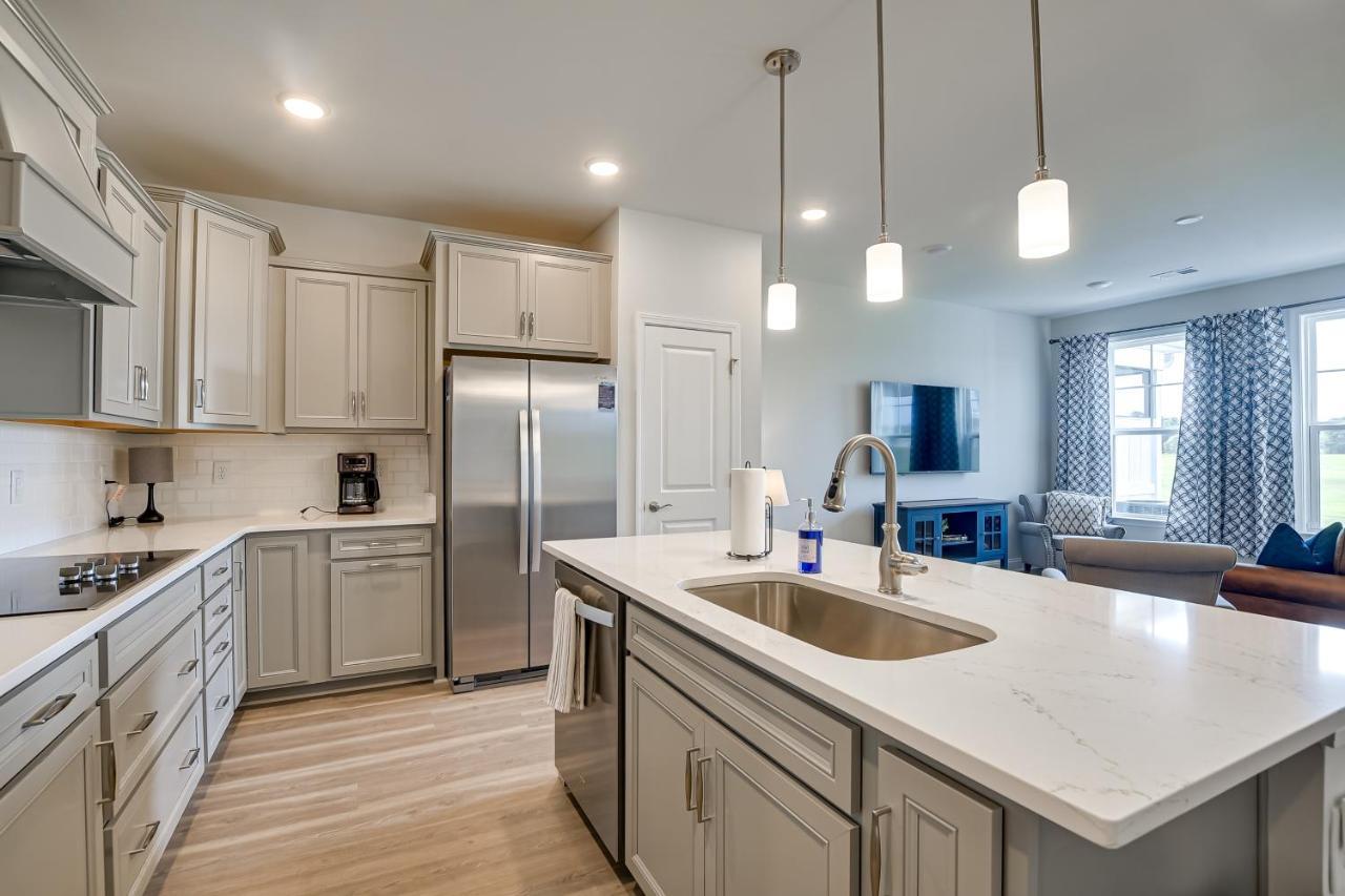 Holiday home North Myrtle Townhome With Pool And Golf Access