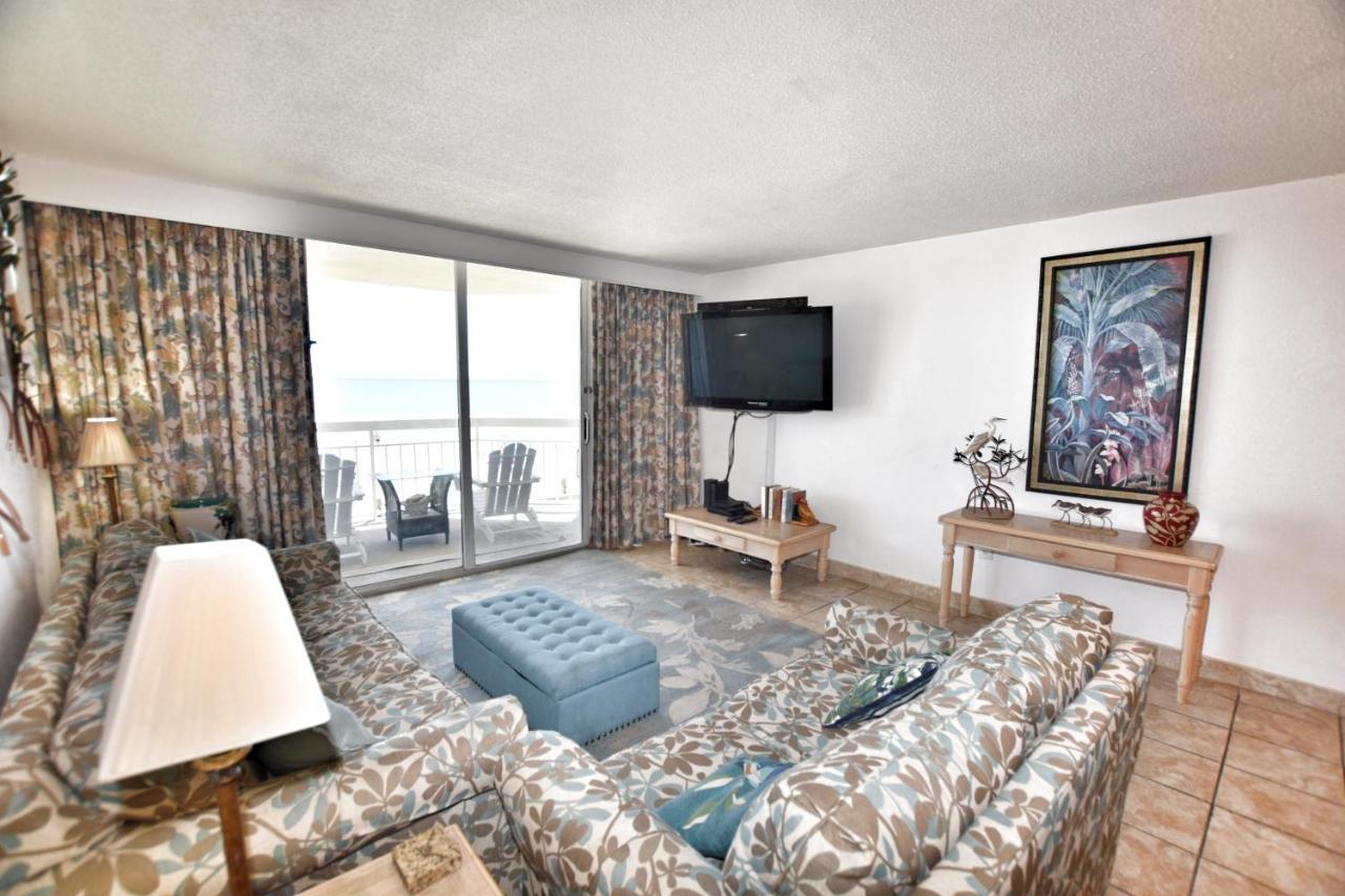 0111 Waters Edge Apartment *