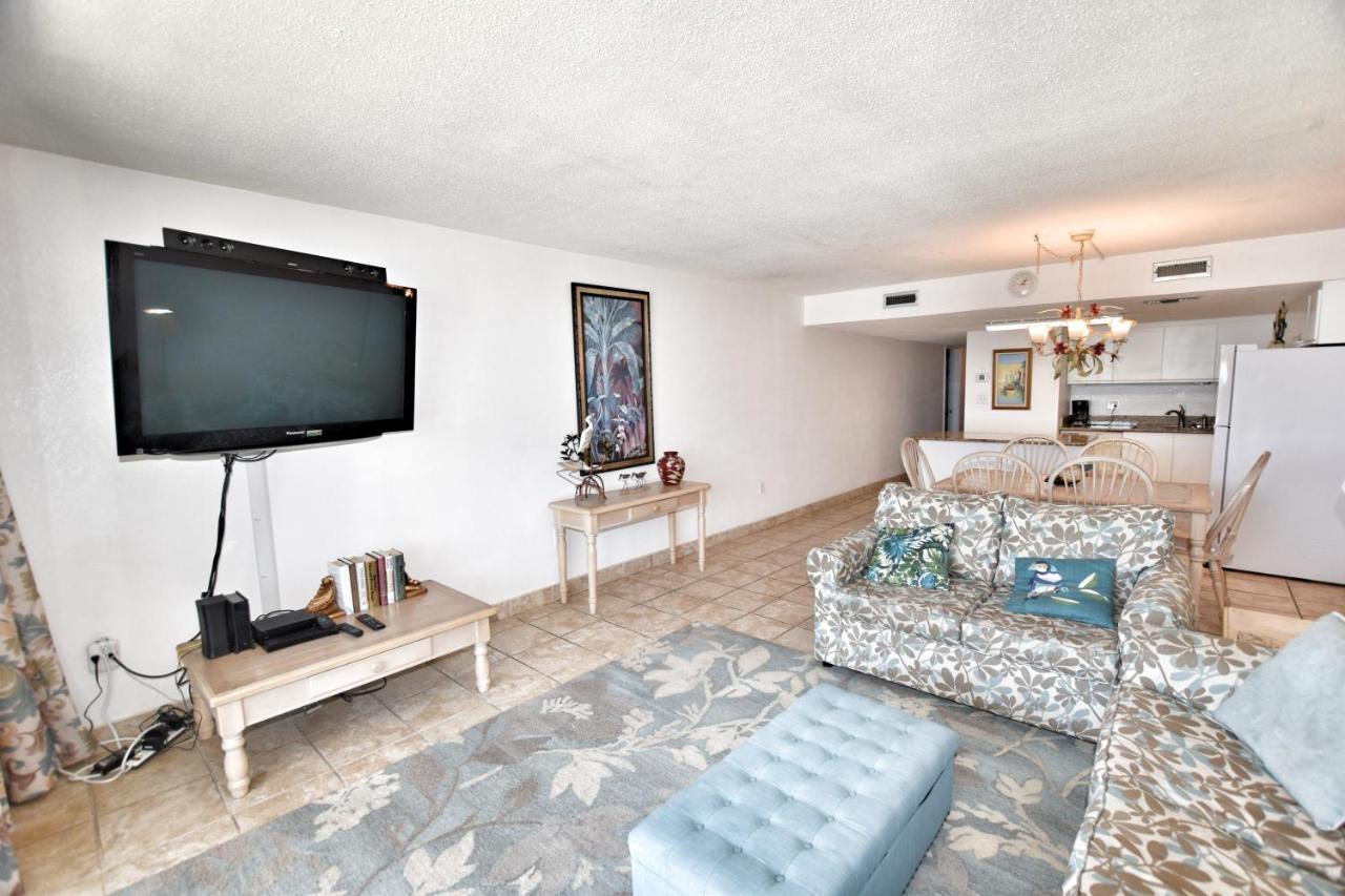0111 Waters Edge Apartment *