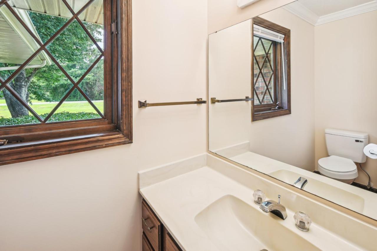 Holiday home Myrtle Less Than 1 Mi To Arrowhead Country Club *