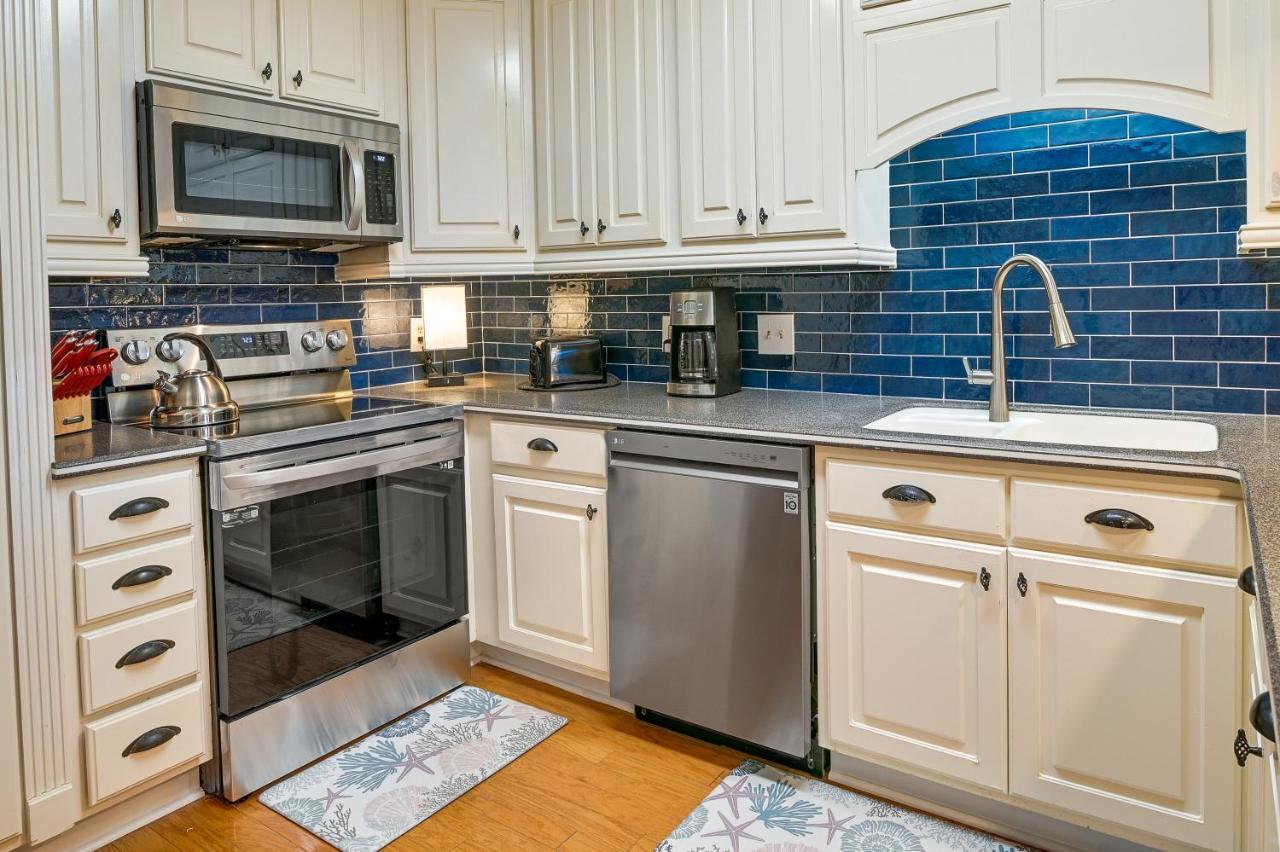 Surfside With Ocean Access And Balcony! Myrtle Beach