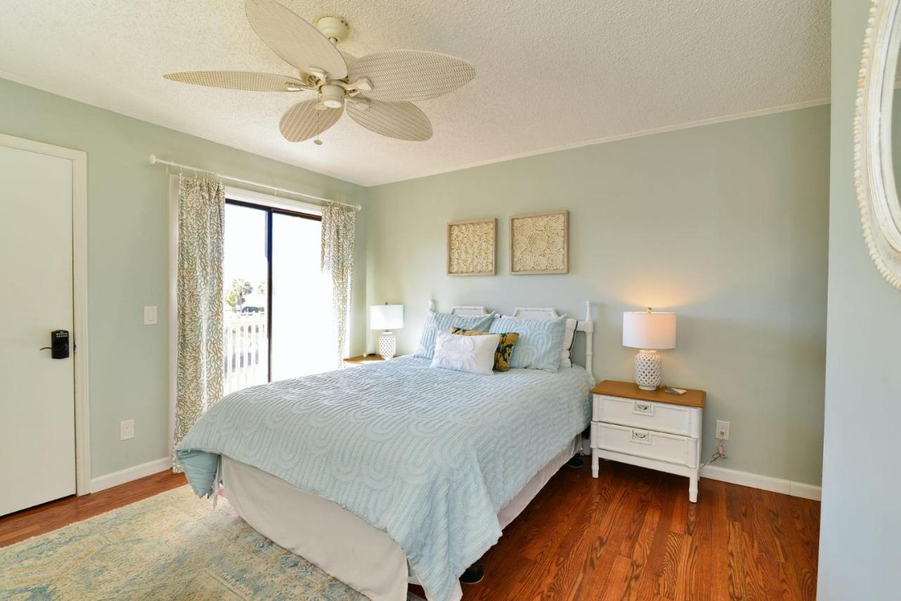 Holiday home Inlet Dream At Cherry Grove Point W Kayak And Pool *