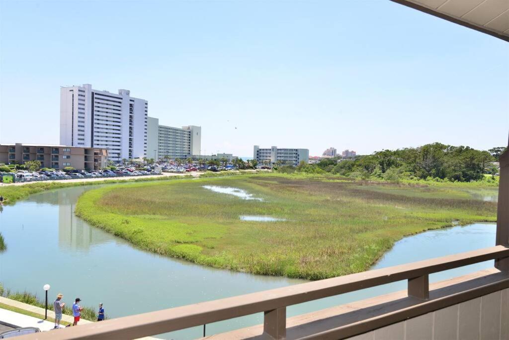 Waterfront Paradise 100 Feet To * Myrtle Beach