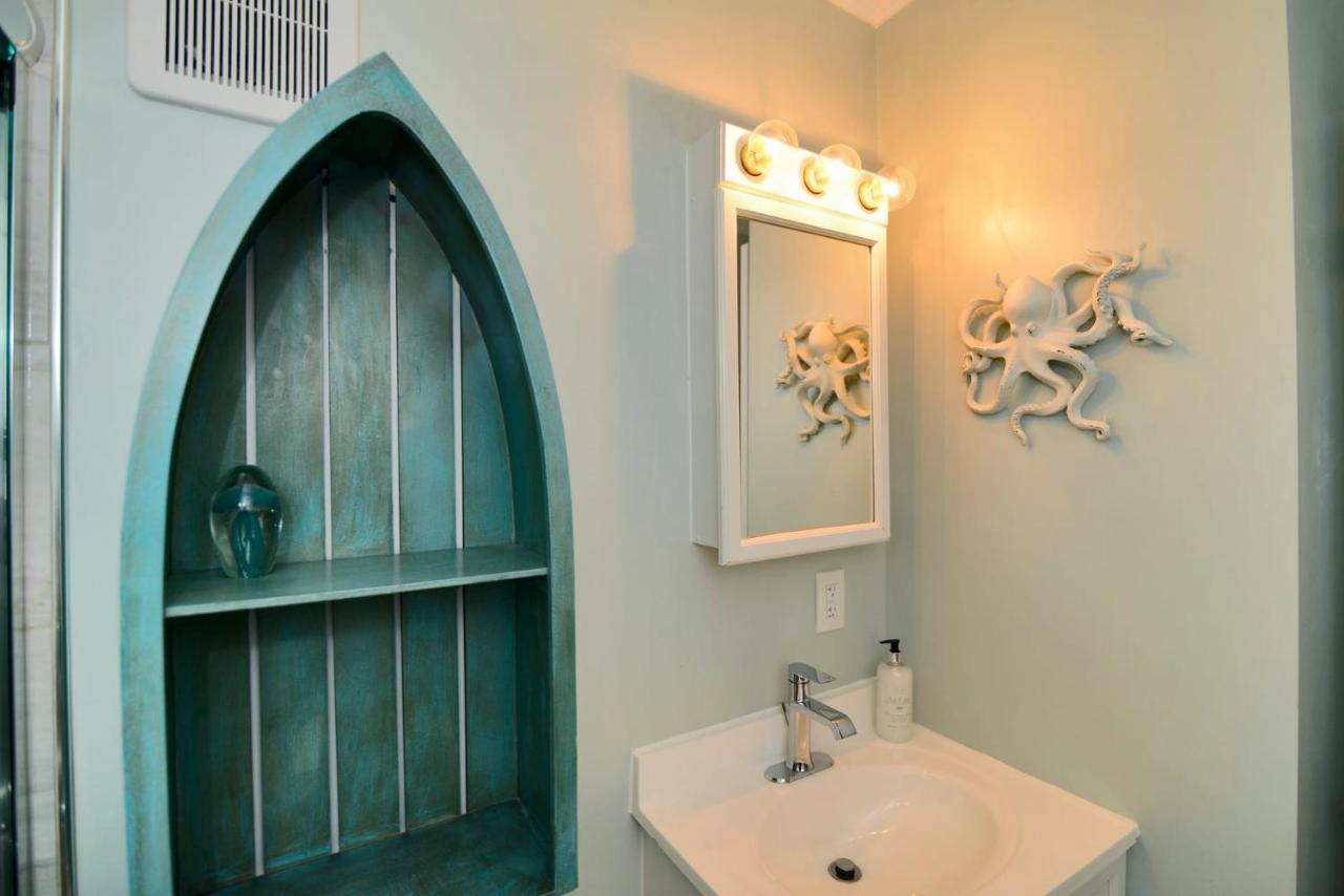 Holiday home Inlet Dream At Cherry Grove Point W Kayak And Pool *