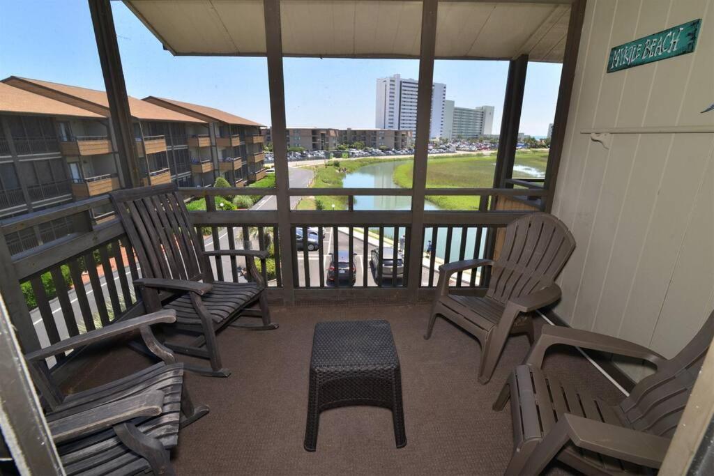 Waterfront Paradise 100 Feet To Holiday home *