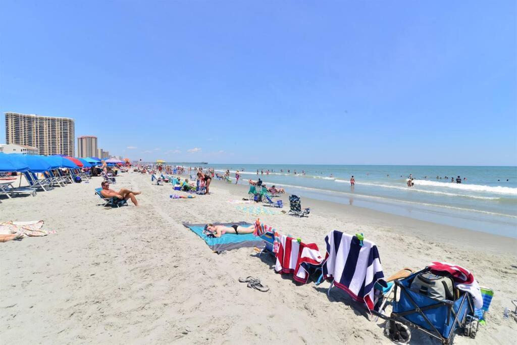 Holiday home Waterfront Paradise 100 Feet To *