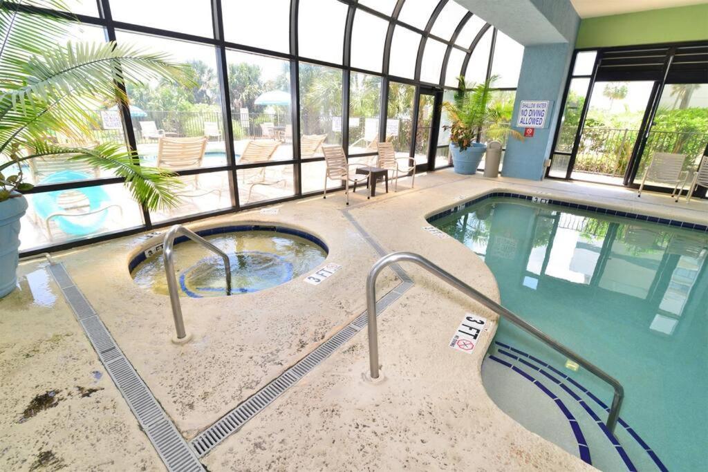 Holiday home Wow Ocean View On Oceanfront W Indoor And Outdoor Pools