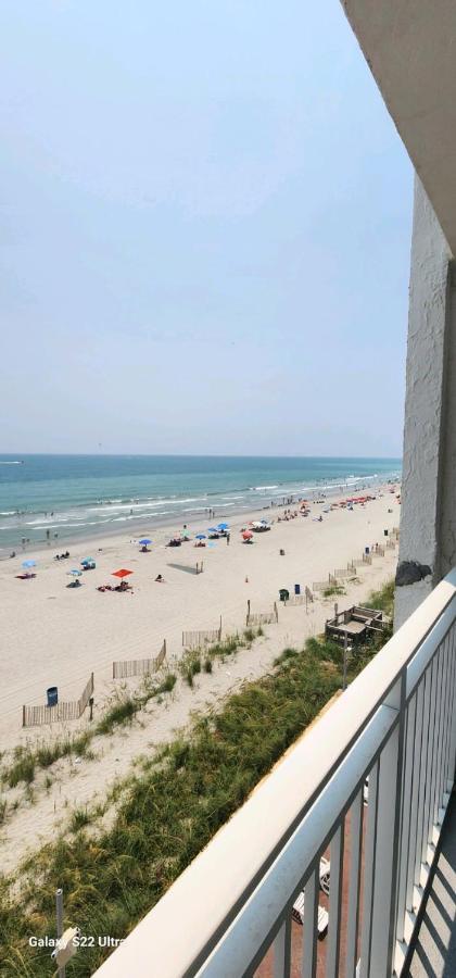 Oceanfront Efficiency T606 Apartment Myrtle Beach